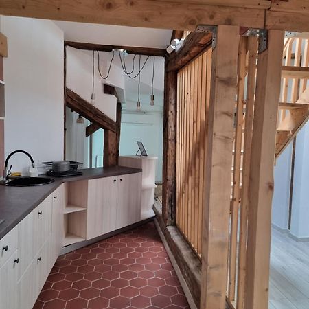 Apartament Spatios In Centru Oradea Exterior foto